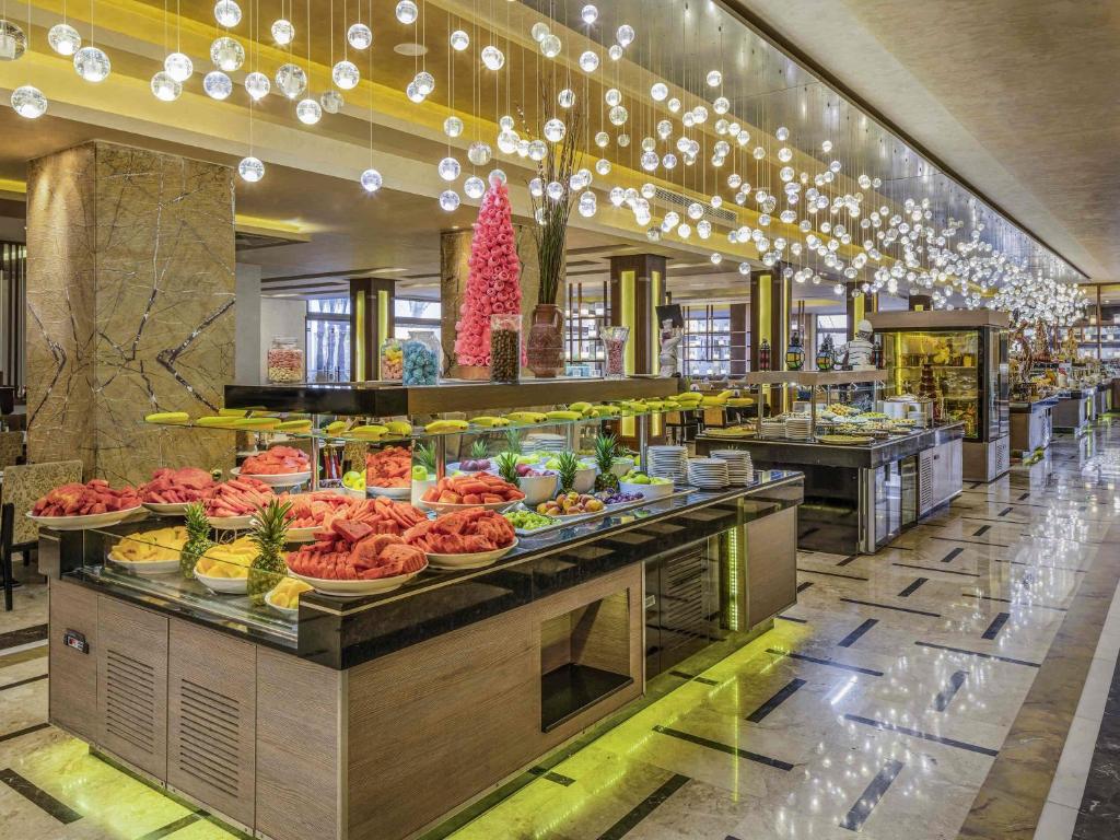 Rixos Lobby
